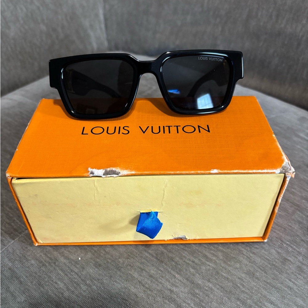 Louis Vuitton Classic Black Sunglasses